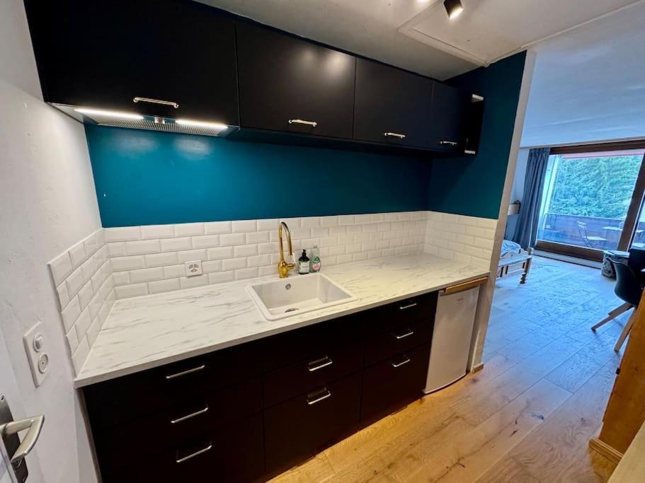 Modern Laax Apt, Swimming Pools, Wellness & Tennis Экстерьер фото