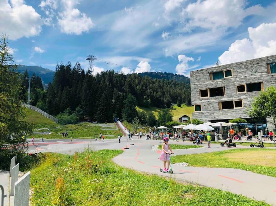 Modern Laax Apt, Swimming Pools, Wellness & Tennis Экстерьер фото
