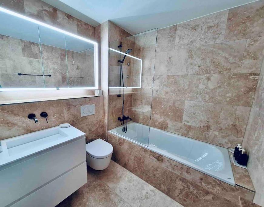 Modern Laax Apt, Swimming Pools, Wellness & Tennis Экстерьер фото